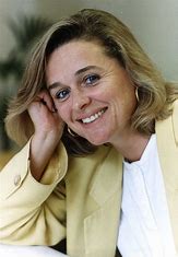 Sinéad Cusack